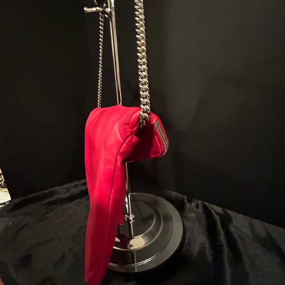 Henri Bendel Red Leather Crossbody Purse. Like new condition. - Picture 4 of 10